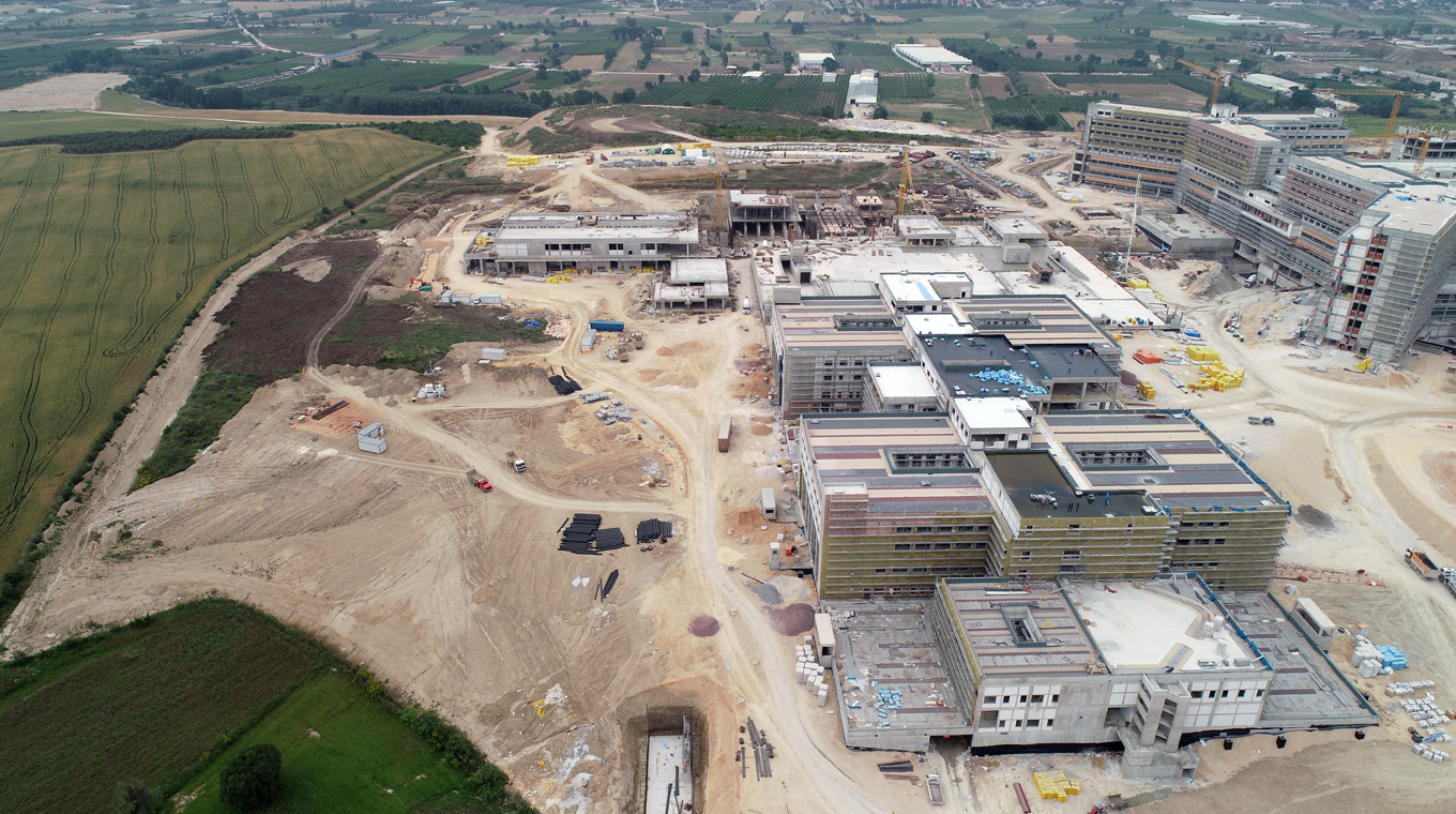 BURSA ENTEGRE SAĞLIK KAMPÜSÜ PROJESİ İÇERİSİNDE YER ALAN FTR – YGAP BİNALARI